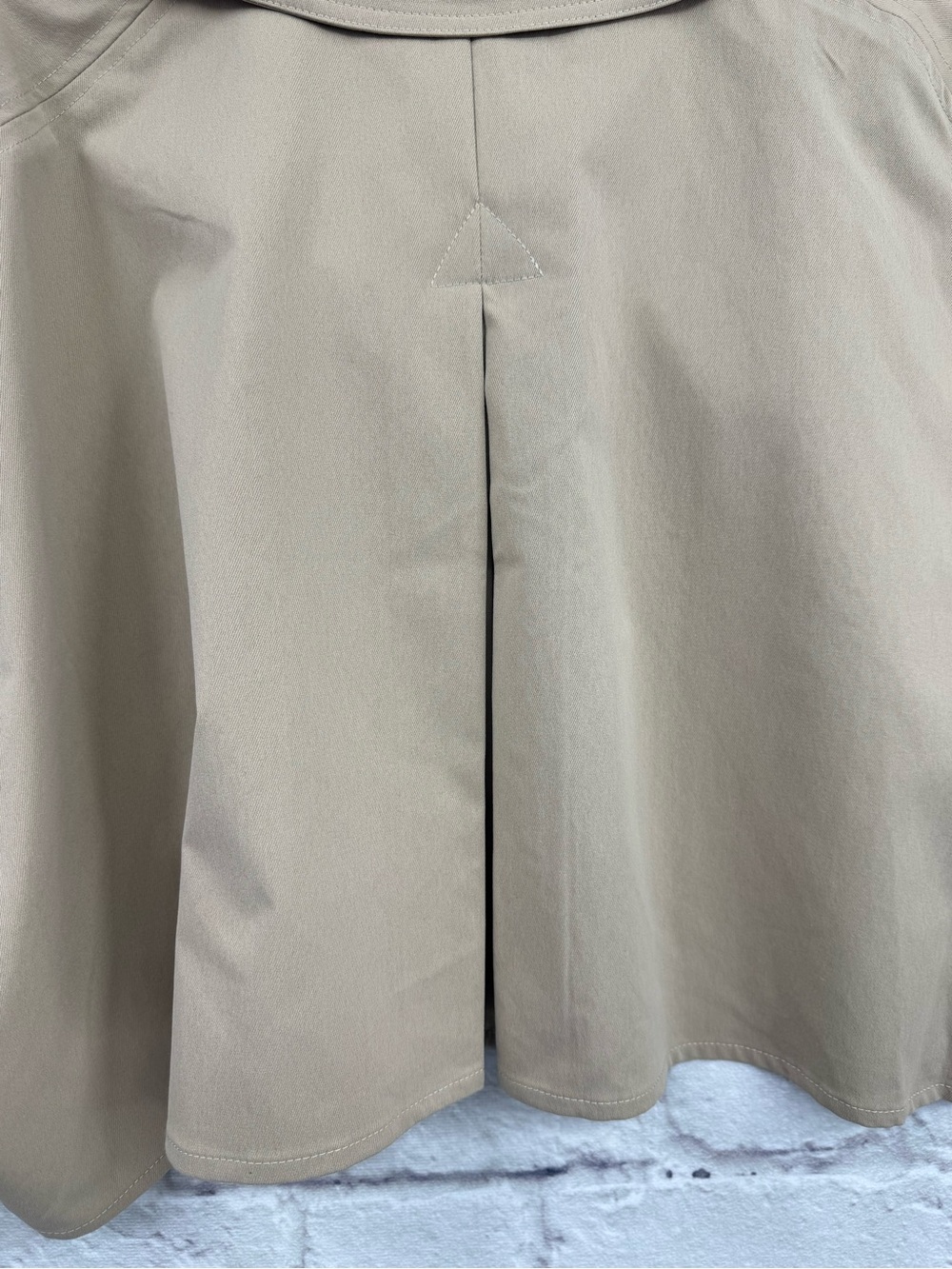 House of Harlow 1960 Cropped Cape Trench Jacket One Size Beige Minimalist Modern - Picture 8 of 13
